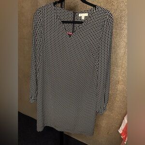 Lilla Rose Patterned long sleeve above knee & Mini Dress